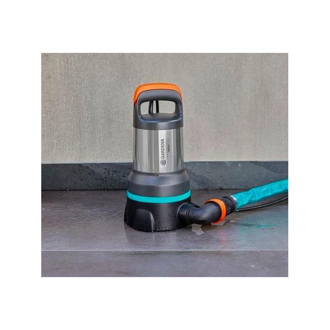 Gardena 09048-20 Pompa sommersa 2 in 1 per acque chiare e sporche 550 W 15000 l-h 35 mm interruttore a galleggiante colore Nero