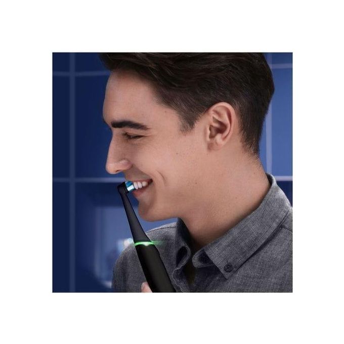 Oral-B 4210201409113 iO 6 Spazzolino elettrico 5 modalita' timer 2 min sensore pressione display OLED colore Nero