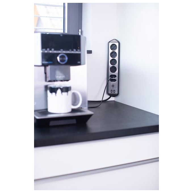Brennenstuhl Estilo Presa Multipla 6 Prese Nero