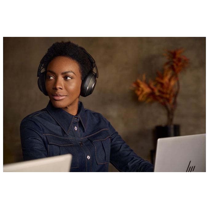 Poly HP 220117-01 Voyager Surround 80 UC Cuffie Wireless Over-ear Bluetooth 5.3 USB-C Certificata Microsoft Teams colore Nero
