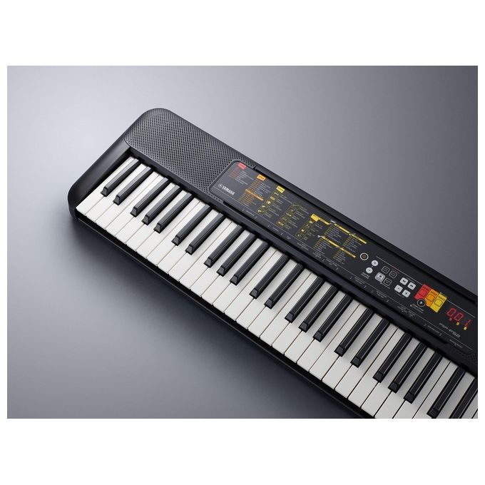 Yamaha PSR-F52 Tastiera Digitale 61 Tasti 136 Voci 32 Note Polifonia 158 Stili 5 W colore Nero