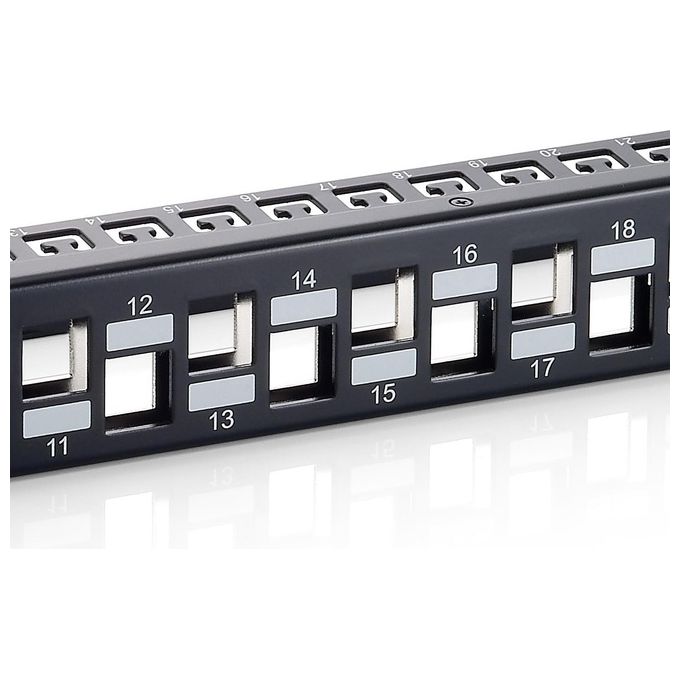 Equip Pannello Patch a 24 Porte RJ45 Cat6a 19'' 1HE Schermato Nero