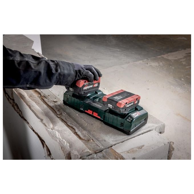 Metabo 627495000 ASC 145 DUO Caricabatterie Doppio Rapido 12 36 V con Tecnologia AIR COOLED Due Porte USB 1 5 A ciascuna Peso 1 49 Kg colore Nero