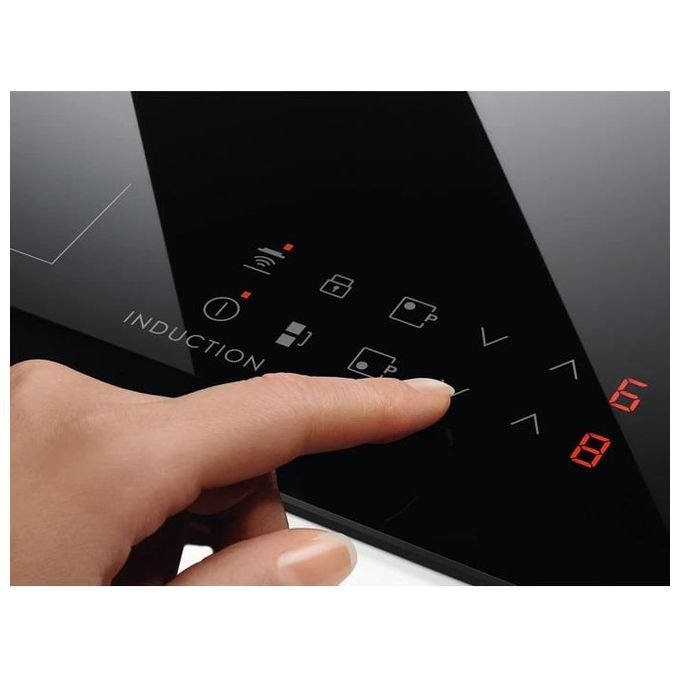 Electrolux LIT30231C Piano cottura a induzione 30 cm 2 zone cottura touch funzione boost timer colore Nero