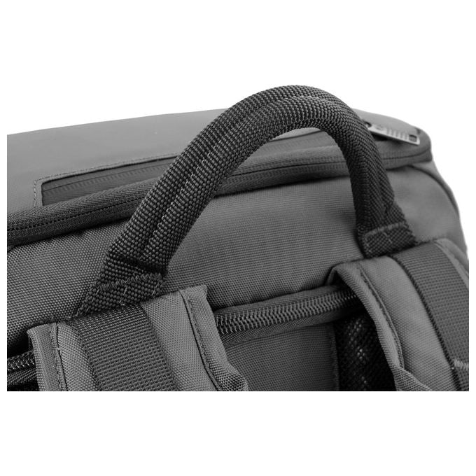 Vanguard VEO ADAPTOR R48 BK Zaino Fotografico Compatibile Laptop fino a 16'' Porta USB Integrata Impermeabile con Copertura Antipioggia colore Nero