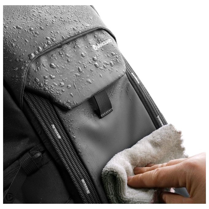 Vanguard VEO ADAPTOR R44 BK Zaino Fotografico con Scomparto Laptop 13'' Porta USB Antipioggia Inclusa colore Nero