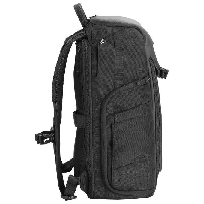 Vanguard VEO ADAPTOR R48 BK Zaino Fotografico Compatibile Laptop fino a 16'' Porta USB Integrata Impermeabile con Copertura Antipioggia colore Nero