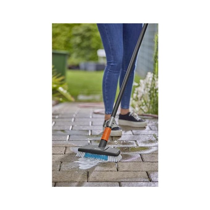 Gardena 18816-20 Cleansystem Hard Idrospazzola per Superfici Grandi setole dure colore Nero Blu Bianco