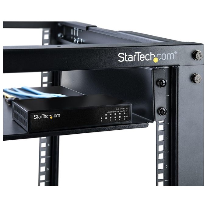 StarTech.com DS52000 Switch 2.5G Unmanaged 5 Porte 10-100-1000-2500 Mbps Montabile a Parete colore Nero