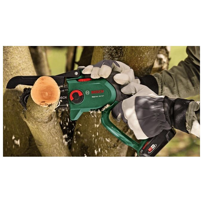 Bosch 06008B8901 EasyChain Motosega a batteria 18V 15 cm barra catena Oregon 6,95 m-s peso 1,3 kg colore Nero