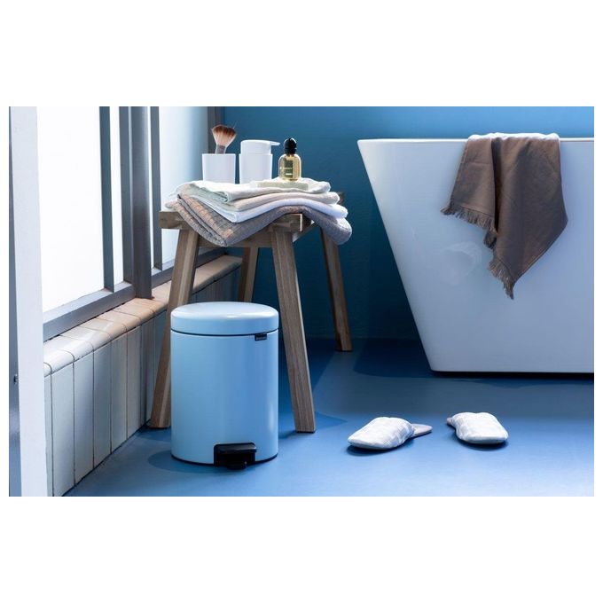 Brabantia 202681 NewIcon Pattumiera a Pedale 5 L Acciaio Inox Antiodore colore Blu