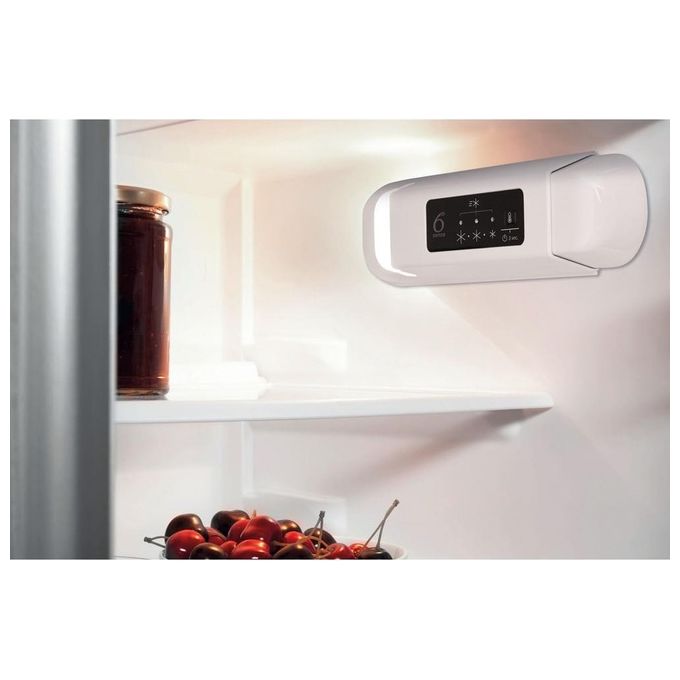 Whirlpool WBUL021 Frigorifero da Incasso 144 L 82 cm Classe E 39 dB 4 Ripiani Vetro Porta Reversibile colore Bianco