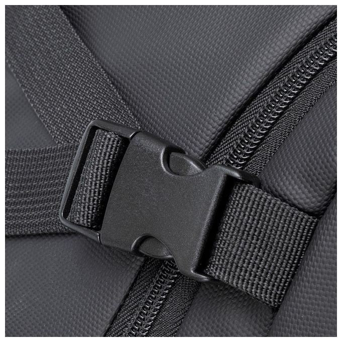 Rivacase 8465 Tegel Zaino da Viaggio per Notebook fino a 17,3'' con Scomparto Imbottito e Materiale ECO-FRIENDLY RPET colore Nero
