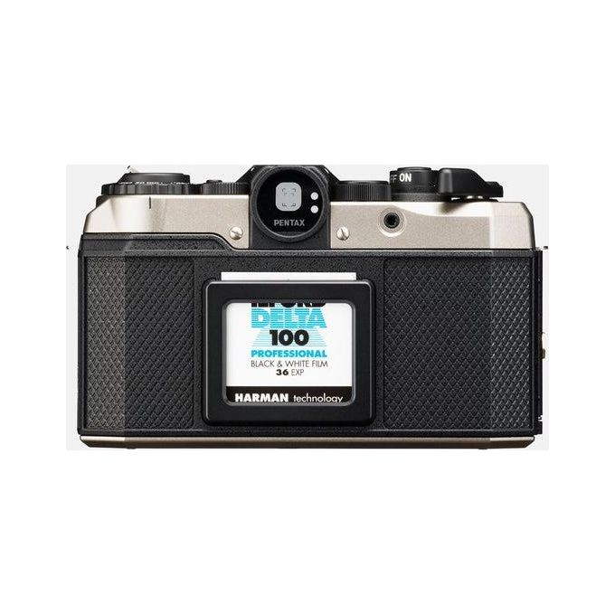 Pentax 18926 Fotocamera analogica mezzo formato 17x24 mm obiettivo 25mm f-3.5 messa a fuoco manuale a zone flash integrato colore Dark Silver