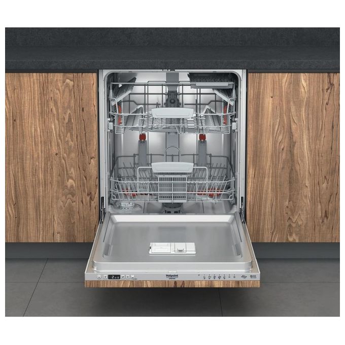 Hotpoint HI 5020 WC Lavastoviglie Incasso 14 coperti Classe E 46 dB ActiveDry Motore Inverter (82x59.8x55.5 cm) colore Argento