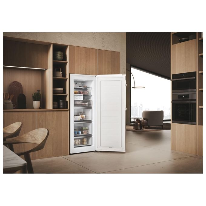 Haier H4F226WDH1 Up 60 Series 3 Congelatore Verticale 226 L 153,5 cm Classe D 37 dB Total No Frost Wi-Fi colore Bianco