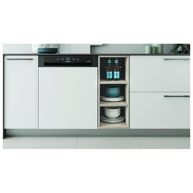 Indesit I3BL634B Lavastoviglie da Incasso a Scomparsa Parziale 14 coperti Classe D 44 dB Touch Display (82x60x55 cm) colore Nero