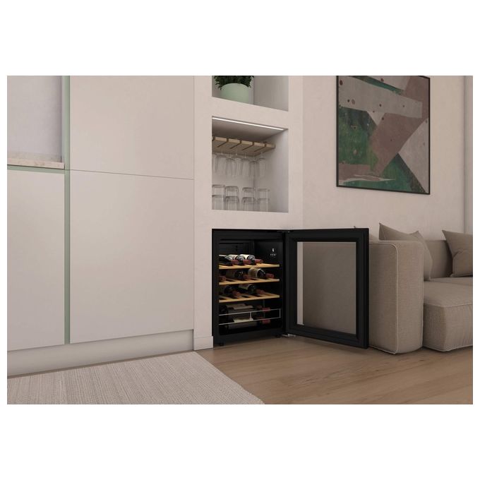 Candy CWC023 DiVino Cantinetta Vini Libera Installazione 23 Bottiglie 62 L Classe G Wi-Fi Ripiani Legno Anti UV colore Nero