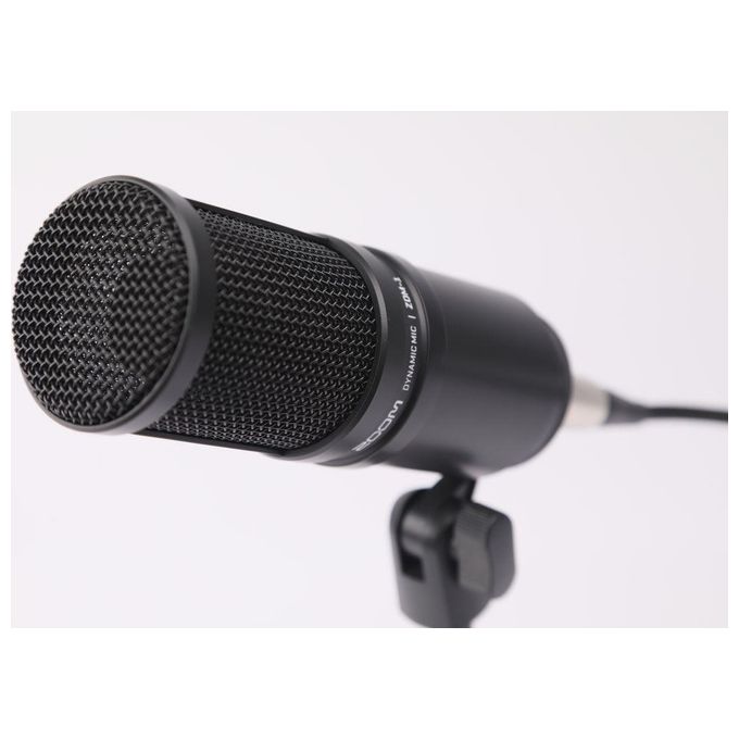 Zoom ZDM-1PMP Kit Podcast Microfono Dinamico Supercardioide Cuffie Chiuse Treppiede Cavo XLR 2m colore Nero