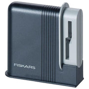 Fiskars Clip Affilaforbici Testa in Ceramica-Involucro in Plastica Nero-Grigio