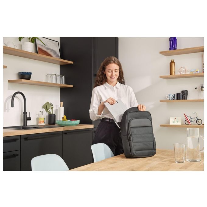 Kensington K60391WW Zaino per laptop da 14'' EQ Scomparto imbottito per laptop fino a 35,6 cm (14'') Tasche laterali e frontale Schienale imbottito traspirante colore Nero