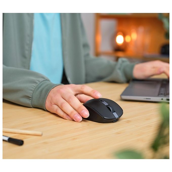 Trust 24819 Ozaa Mouse Wireless Bluetooth Ottico 3200 DPI 6 Pulsanti Silenziosi Multiconnessione Ricaricabile colore Nero
