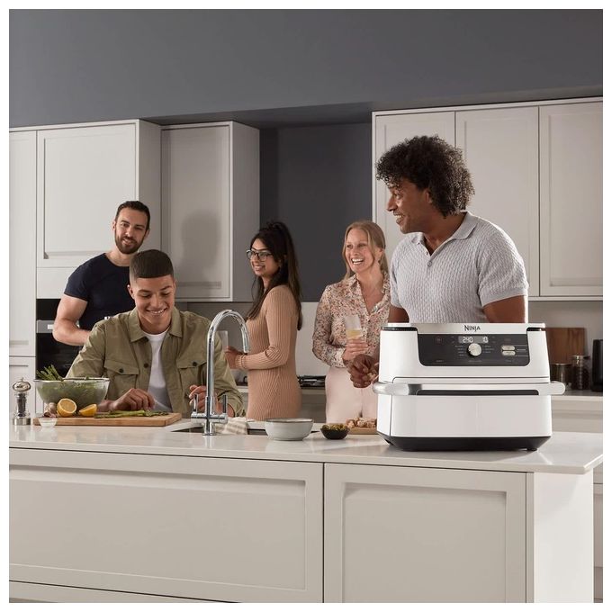 Ninja A9E25FC8-E2F2-4738-8F4F-6242BF5E5D8F Friggitrice ad aria 10,4 L 2470 W 7 Programmi Display Integrato colore Bianco