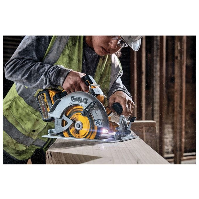 DEWALT DCS573NT-XJ Sega Circolare a Batteria 18V Brushless Diametro Lama 190 mm Profondita' di Taglio 67 mm Inclinazione 57° Luce LED Freno Elettronico colore Giallo-Nero