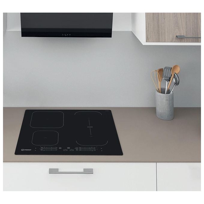 Indesit IB65B60NE Piano cottura a induzione 60 cm 4 zone DualZone PushandGo colore Nero