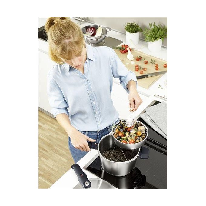Fissler 622-412-06-070-0 Vitavit Premium Pentola a pressione 6 L 22 cm 4 livelli cottura inclusi induzione acciaio inox colore Acciaio