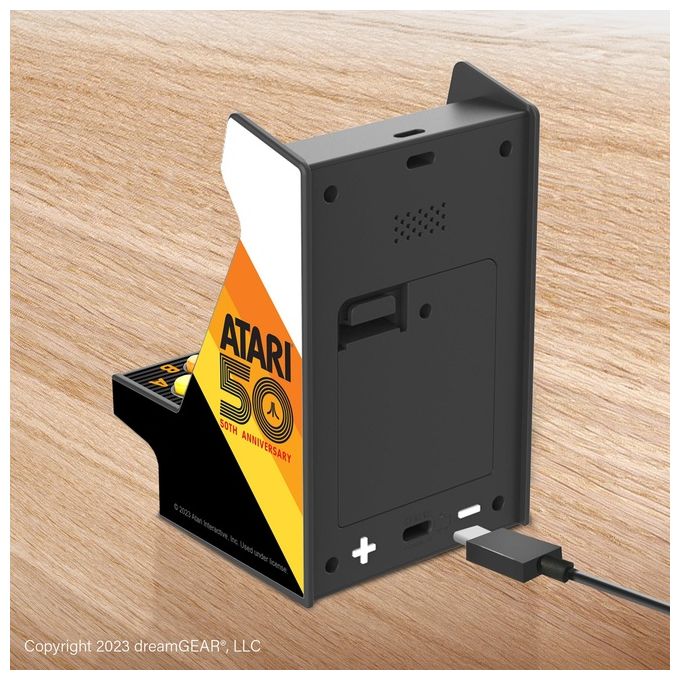 MY ARCADE DGUNL-7014 NANO PLAYER ATARI Console Portatile Retro 75 Giochi Schermo 2.4 Pollici Alimentazione USB-C e Pile AAA colore Multicolor