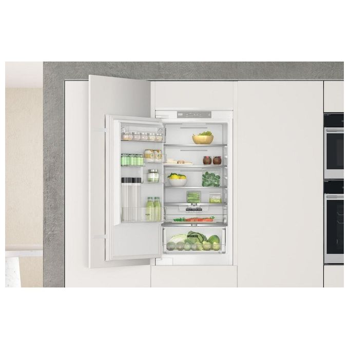 Whirlpool WHR18TD Frigorifero Combinato da Incasso 250 L 177 cm Classe D 32 dB Total No Frost colore Bianco