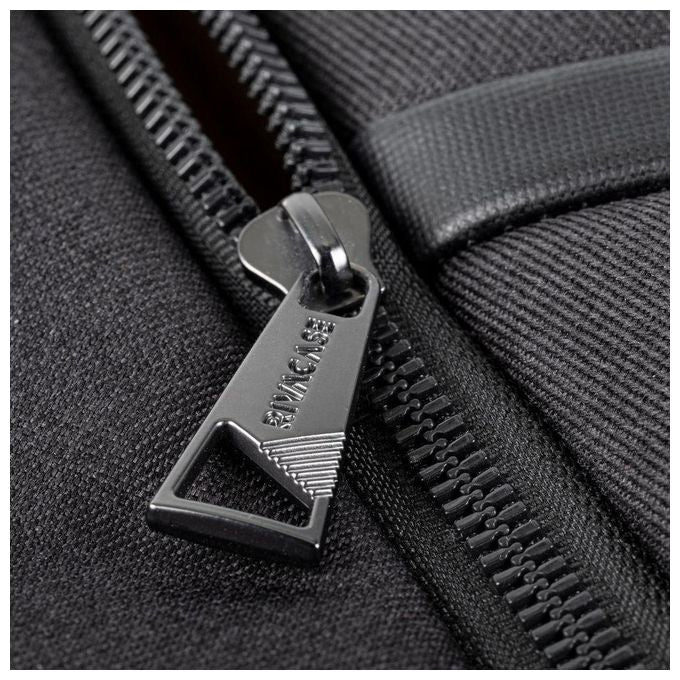RivaCase 8126 BLACK Zaino Eco per Laptop Compatibile con 14 e Mac Air 15 Pollici in Poliestere Riciclato RPET Impermeabile con Scomparto Imbottito per Dispositivi Protezione Laterale e Inserto Antishock Colore Nero