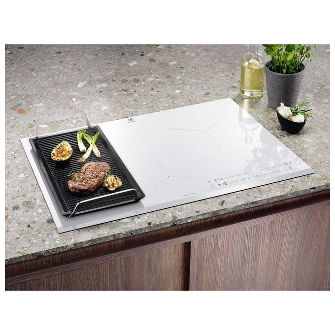 Electrolux EIL83443BW Serie 600 Piano cottura a induzione 80 cm 4 zone Bridge Slider Touch colore Bianco