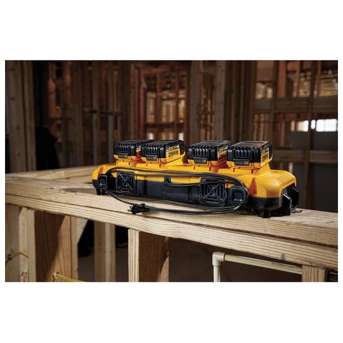 DeWalt DCB104-QW Caricatore Rapido 4 Ingressi