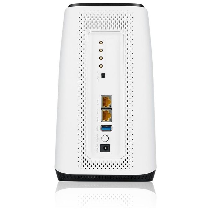 Zyxel FWA-510-EU0102F FWA510 Router 5G WiFi 6 AX3600 Banda Tripla 2.4 5 GHz Multi-Gigabit Ethernet 2.5 GbE 64 Dispositivi colore Nero Bianco