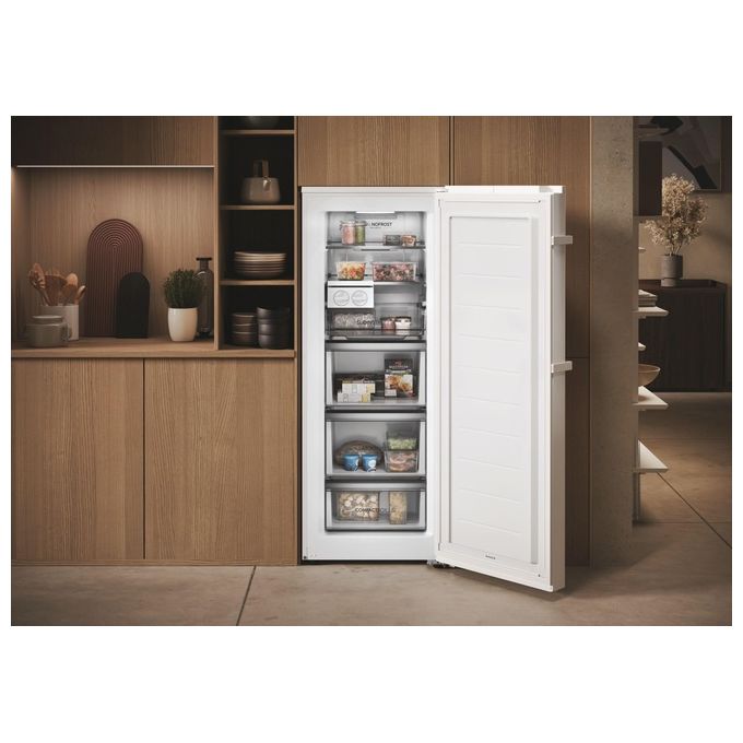 Haier H4F226WDH1 Up 60 Series 3 Congelatore Verticale 226 L 153,5 cm Classe D 37 dB Total No Frost Wi-Fi colore Bianco