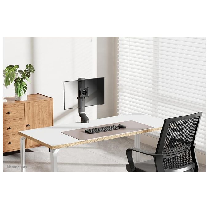 NewStar Supporto da Tavolo per Tv a Schermo Piatto 32'' Morsa Nero
