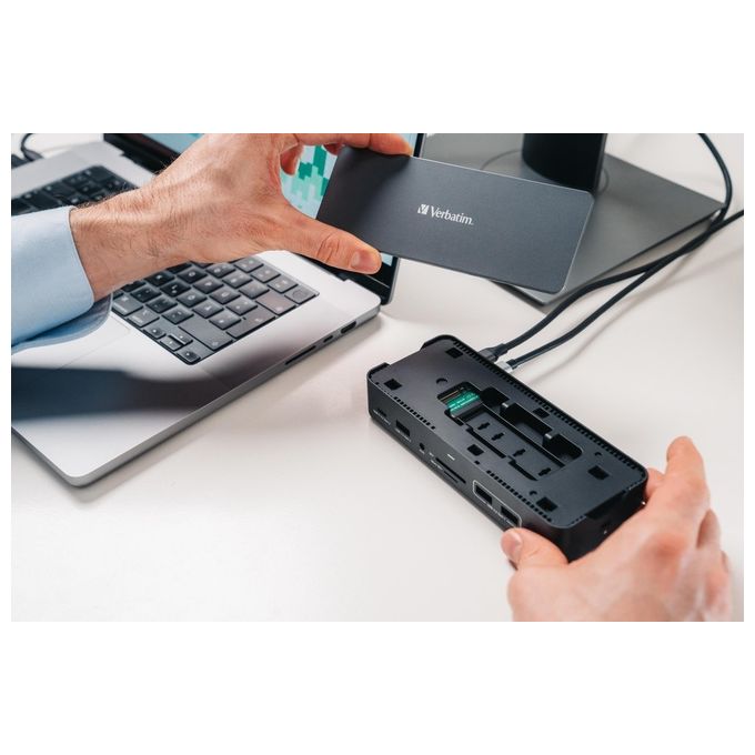 Verbatim 32173 Docking Station USB-C Pro 15 Porte con HDMI 8K DisplayPort SSD Slot e Alimentazione 100 W colore Nero Grigio