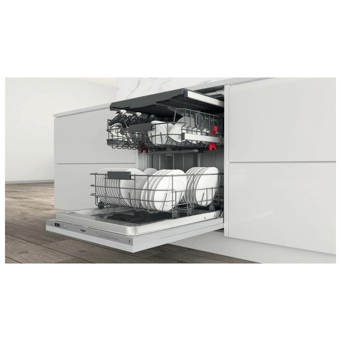 Whirlpool WIC 3C26 F Lavastoviglie Incasso 14 coperti Classe E 46 dB NaturalDry 8 programmi Terzo cestello (82x60x55 cm) colore Argento