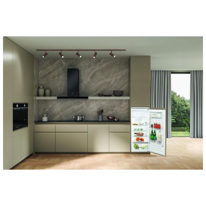 Whirlpool ARG71912 Frigorifero Monoporta da Incasso 189 L 122 cm Classe E 36 dB 6° Senso colore Acciaio Inox