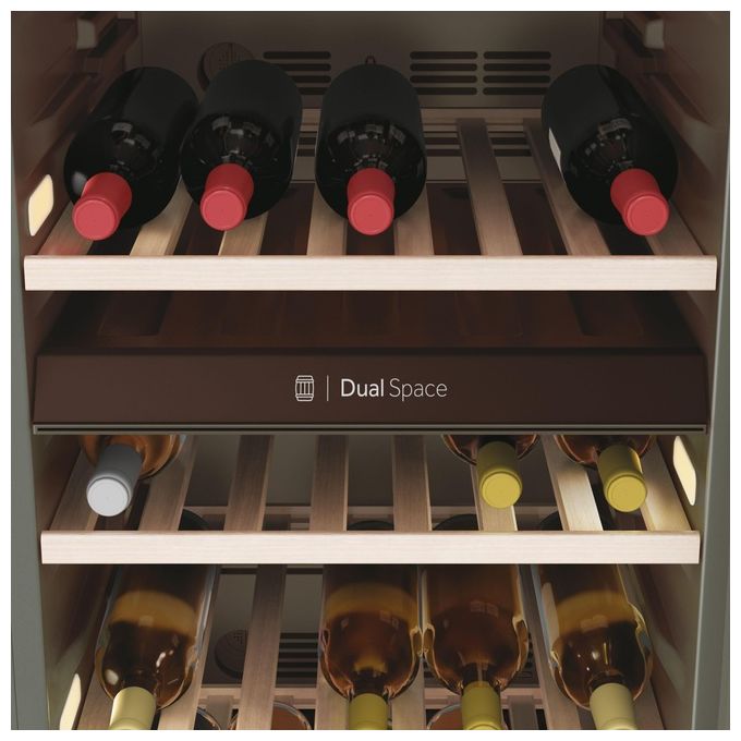 Haier HWS77GDAU1 Wine Bank 50 Serie 7 Cantinetta Vino 77 Bottiglie 2 Zone WiFi Classe G 37 dB colore Nero