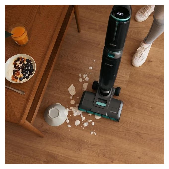 Cecotec 05852 FreeGo WashandVacuum Spray Lavapavimenti Senza Filo 250 W 35 min autonomia 700 ml serbatoio colore Nero