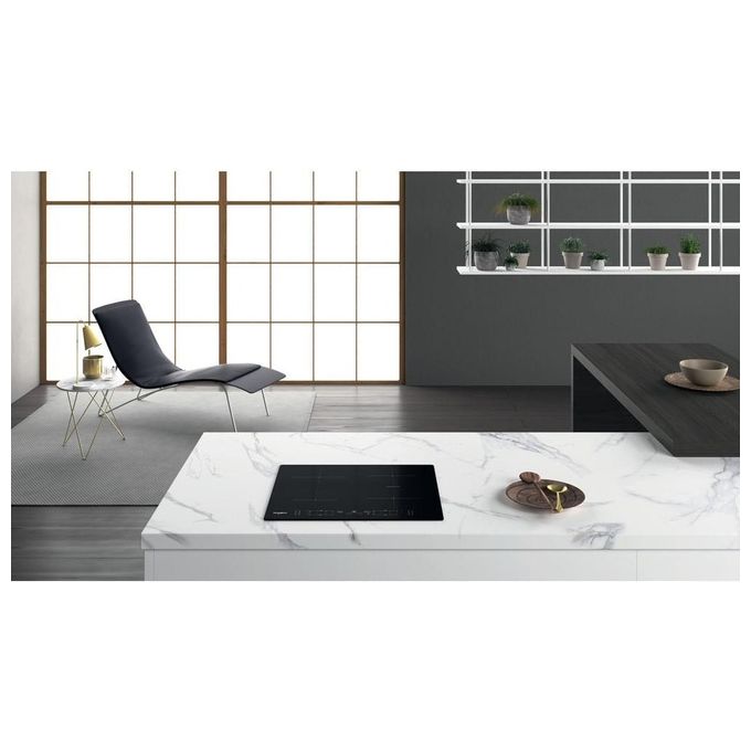 Whirlpool WBB8360NE Piano cottura a Induzione 59 cm 4 zone ConnexionZone Booster 6°Senso Touch colore Nero