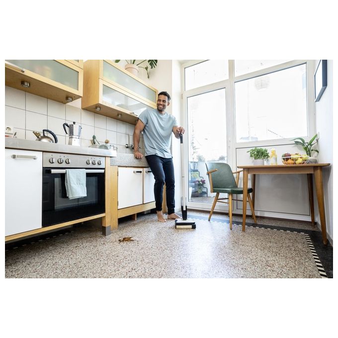 Kärcher 1.056-200.0 FC 2-4 Lavapavimenti Cordless Batteria 4V 2,5 Ah autonomia 20 min doppio serbatoio 70 m² colore Nero