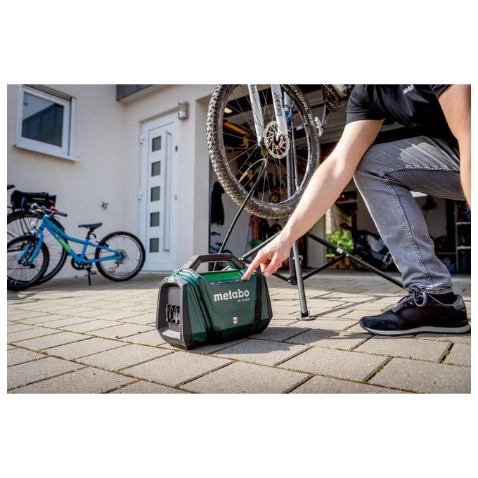 Metabo 600794850 AK 18 MULTI Compressore ad Aria 16 l-min 11 bar Batteria 18 V con Display Retroilluminato e Manometro Integrato colore Nero Verde
