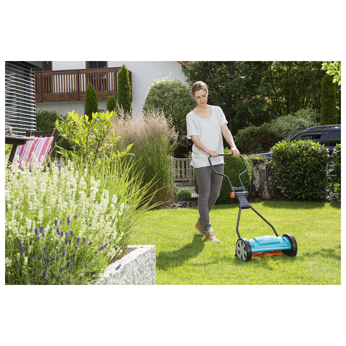 Gardena 4027-20 Classic 330 Tagliaerba Manuale Elicoidale Larghezza Taglio 33 cm Altezza 1,2-4,2 cm fino a 150 m² colore Nero Turchese