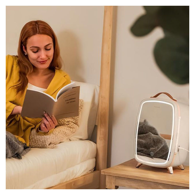 Cecotec 04441 CoolingBeauty 6000 Mirror Mini frigorifero 6 L raffreddamento fino a 10 °C colore Bianco