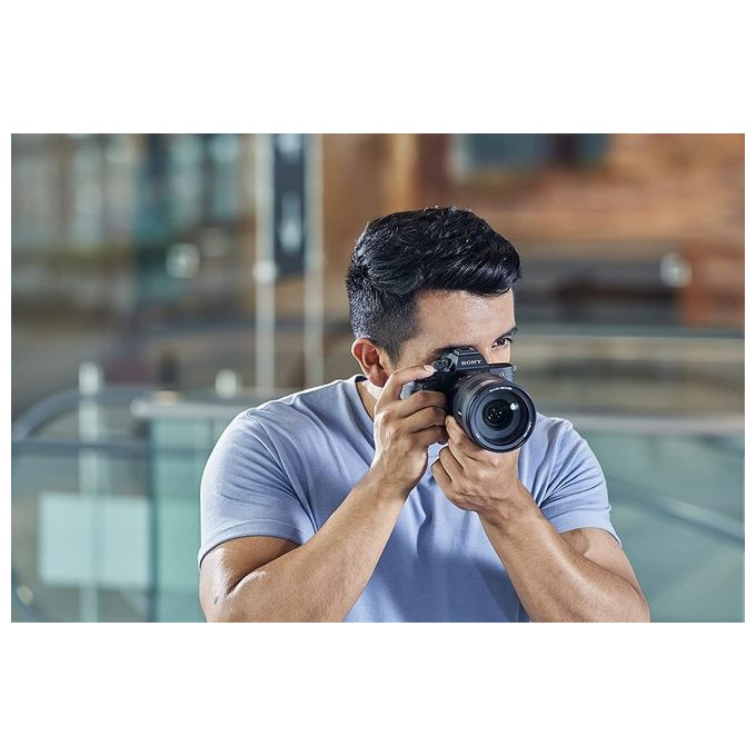 Sony ILCE7M4B.CEC Alpha 7 IV Fotocamera Mirrorless Full Frame 33 MP Autofocus in Tempo Reale 4K 60p Schermo Touch Orientabile Stabilizzazione a 5 Assi colore Nero