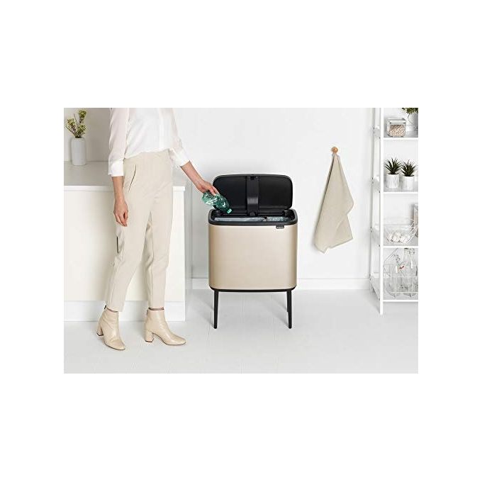 Brabantia 304620 Bo Touch Bin Pattumiera 34 L con Apertura Soft Touch Piedini Regolabili colore Champagne